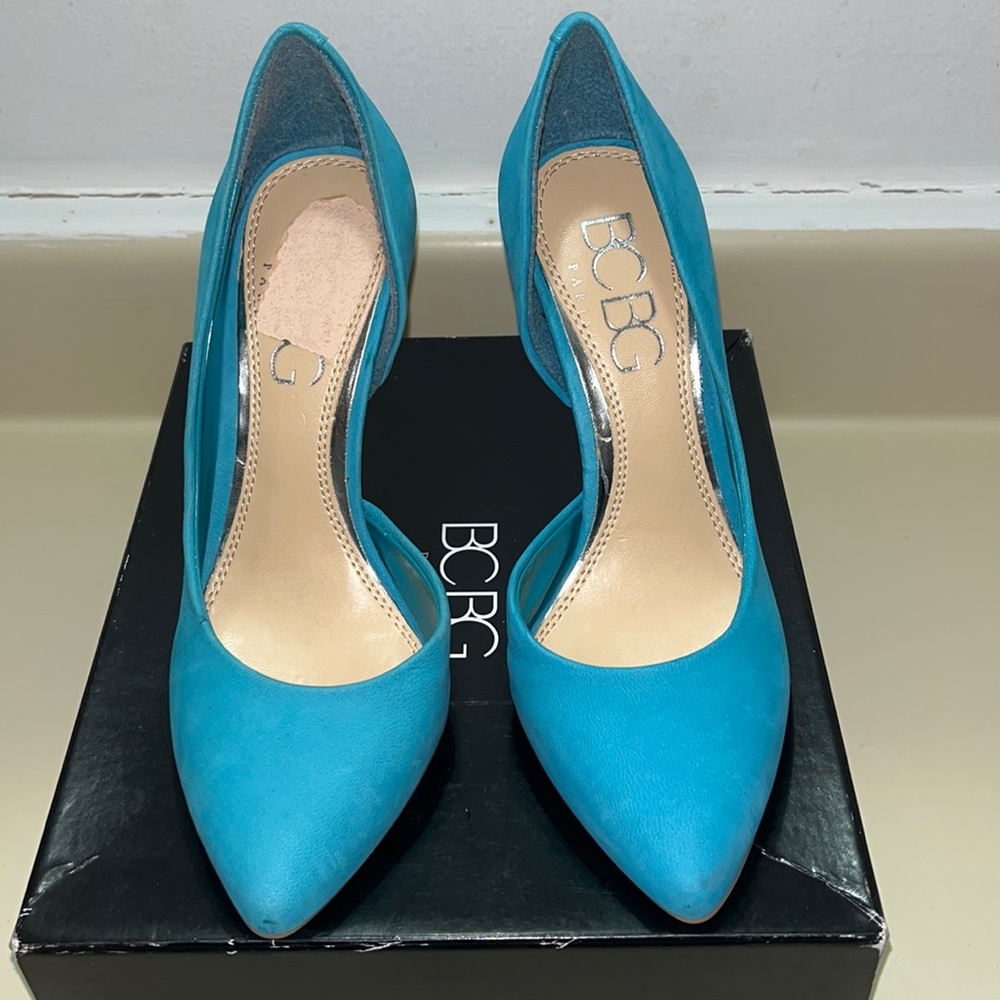 BCBG Cool Aqua pumps